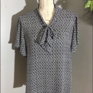 Loft flutter sleeved top. EUC